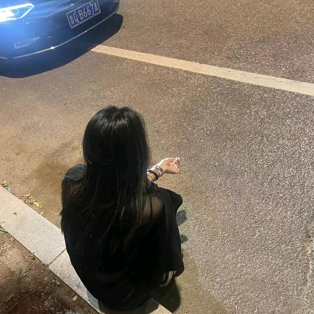 月亮是我踢弯的