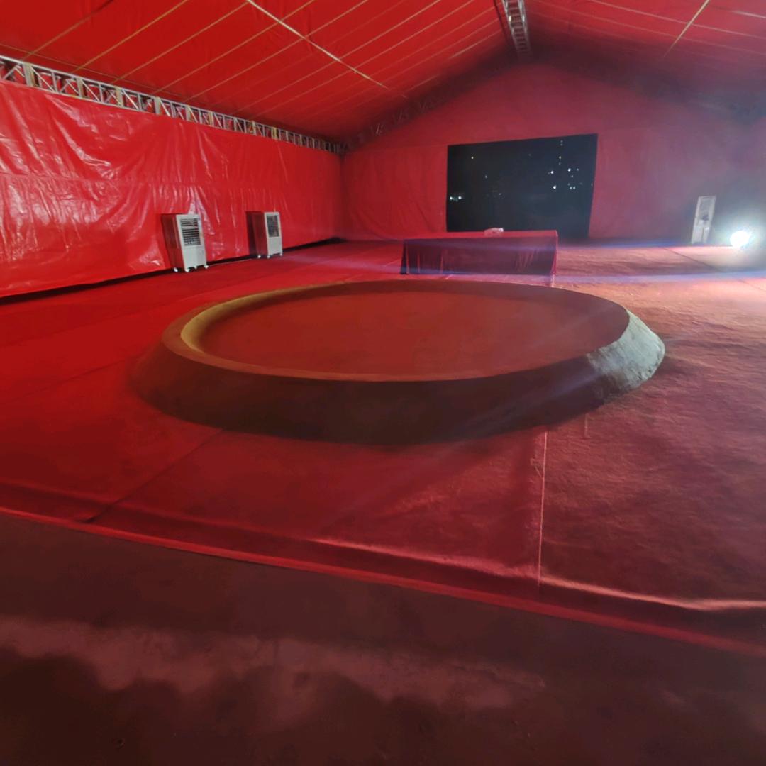 无业游民，浪迹天涯