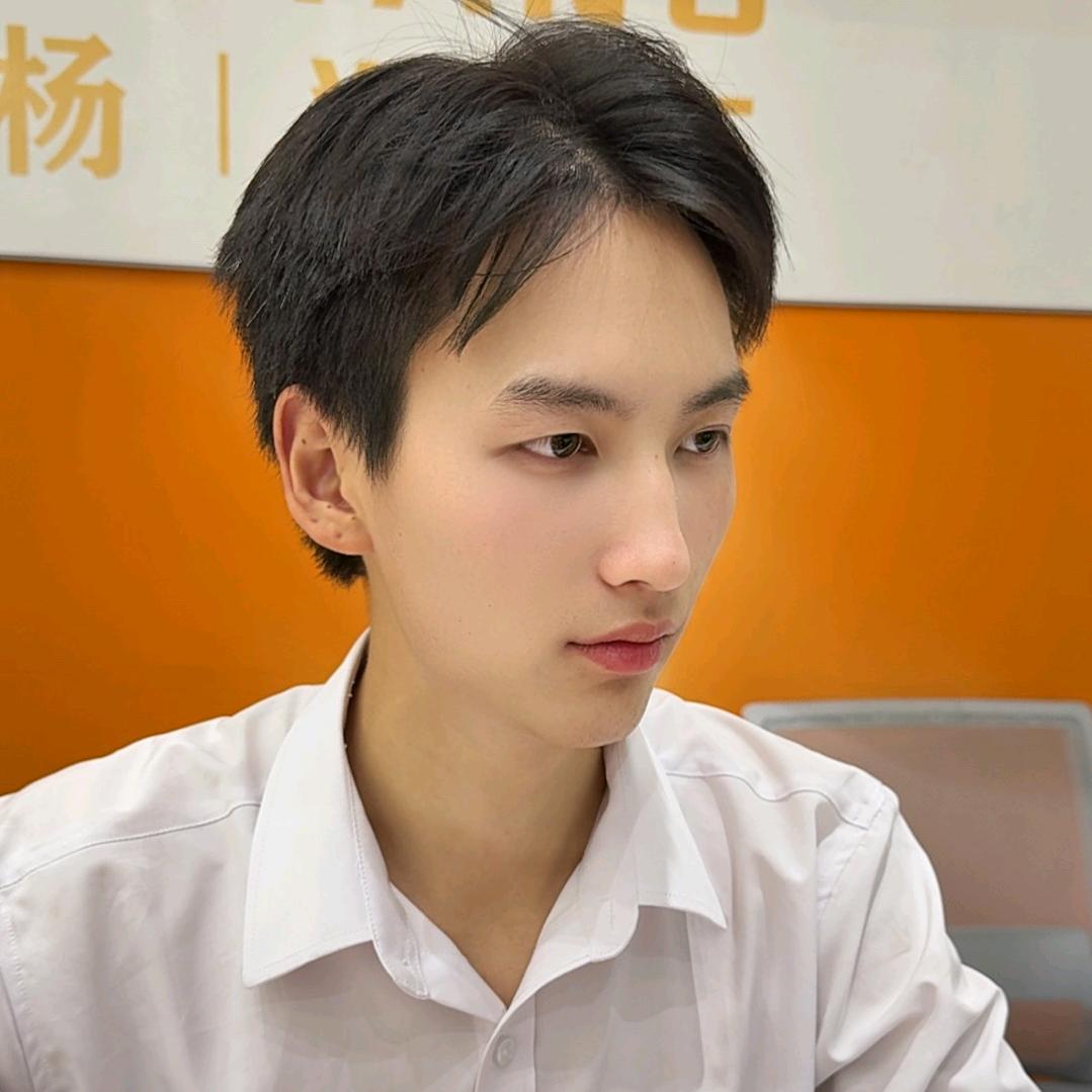 一汽红旗🚩小七