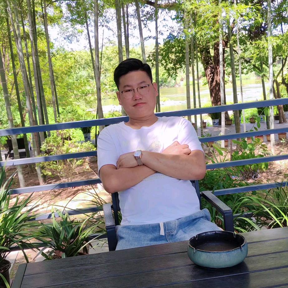 ℋღ᭄💞小胡哥᭄💞࿐