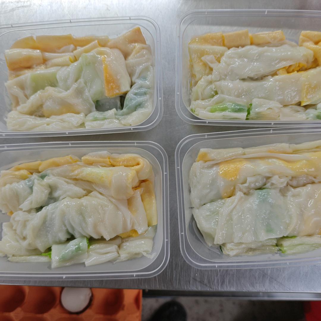 卖肠粉的80后老登
