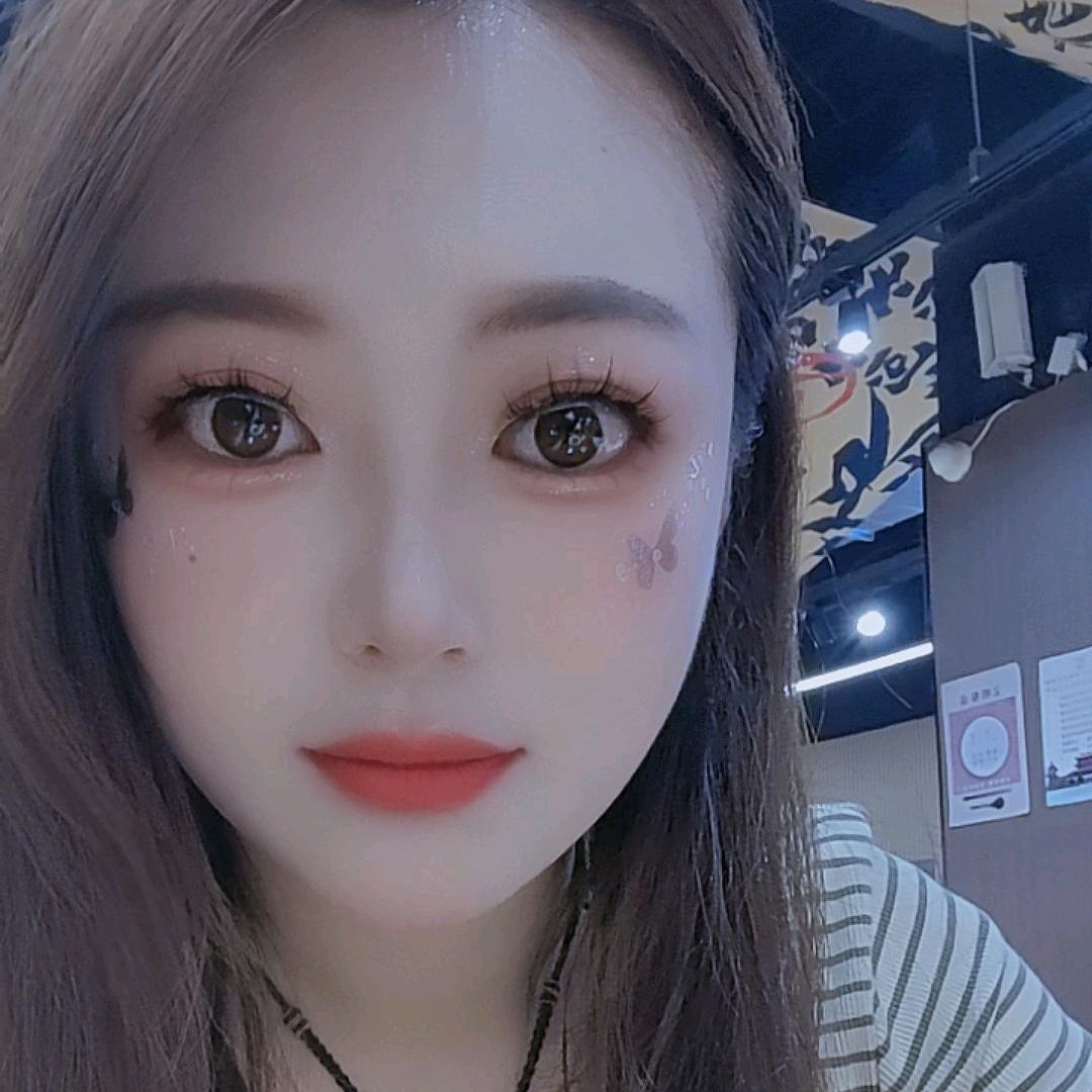 轻奢买手店，C位女装