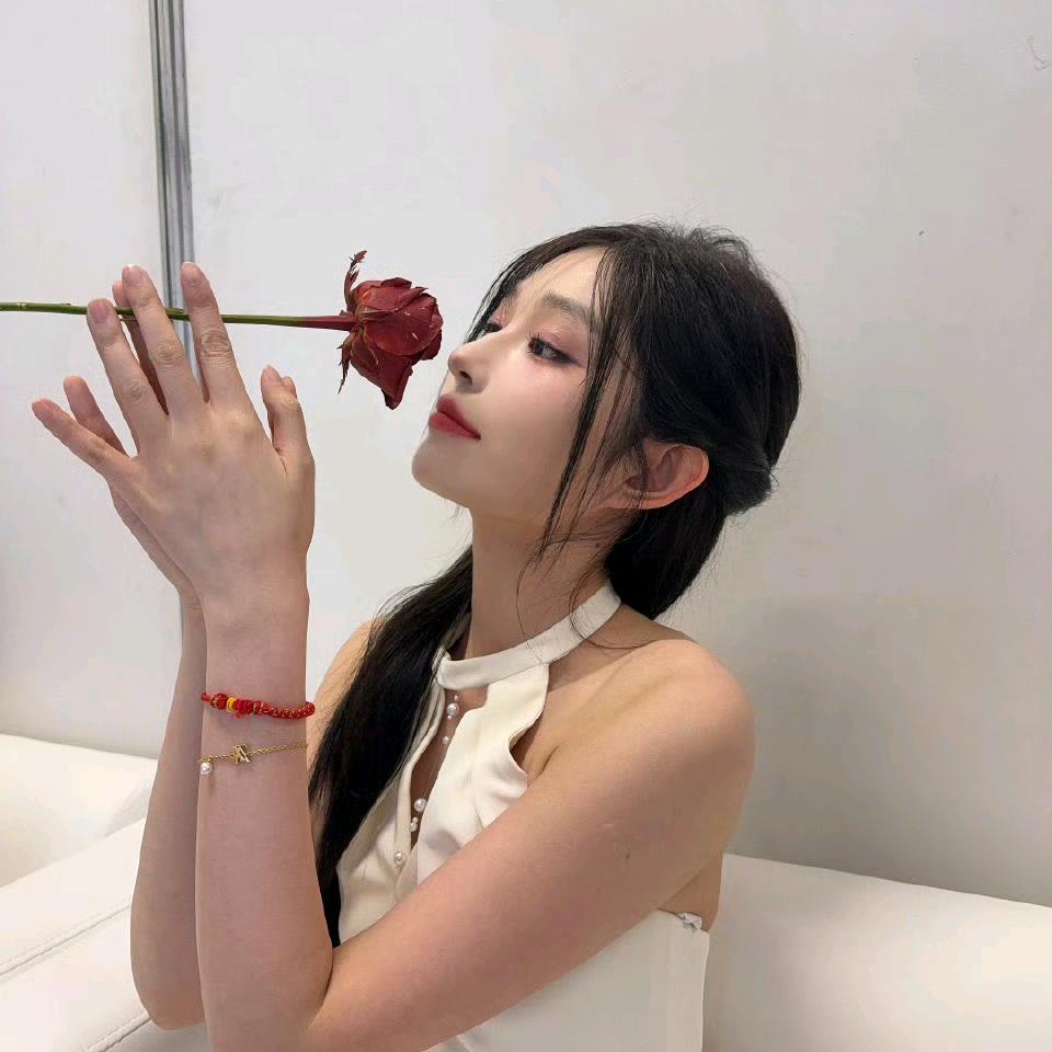 奕粥.