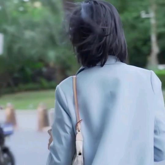 伞☔️落成殇💔💔