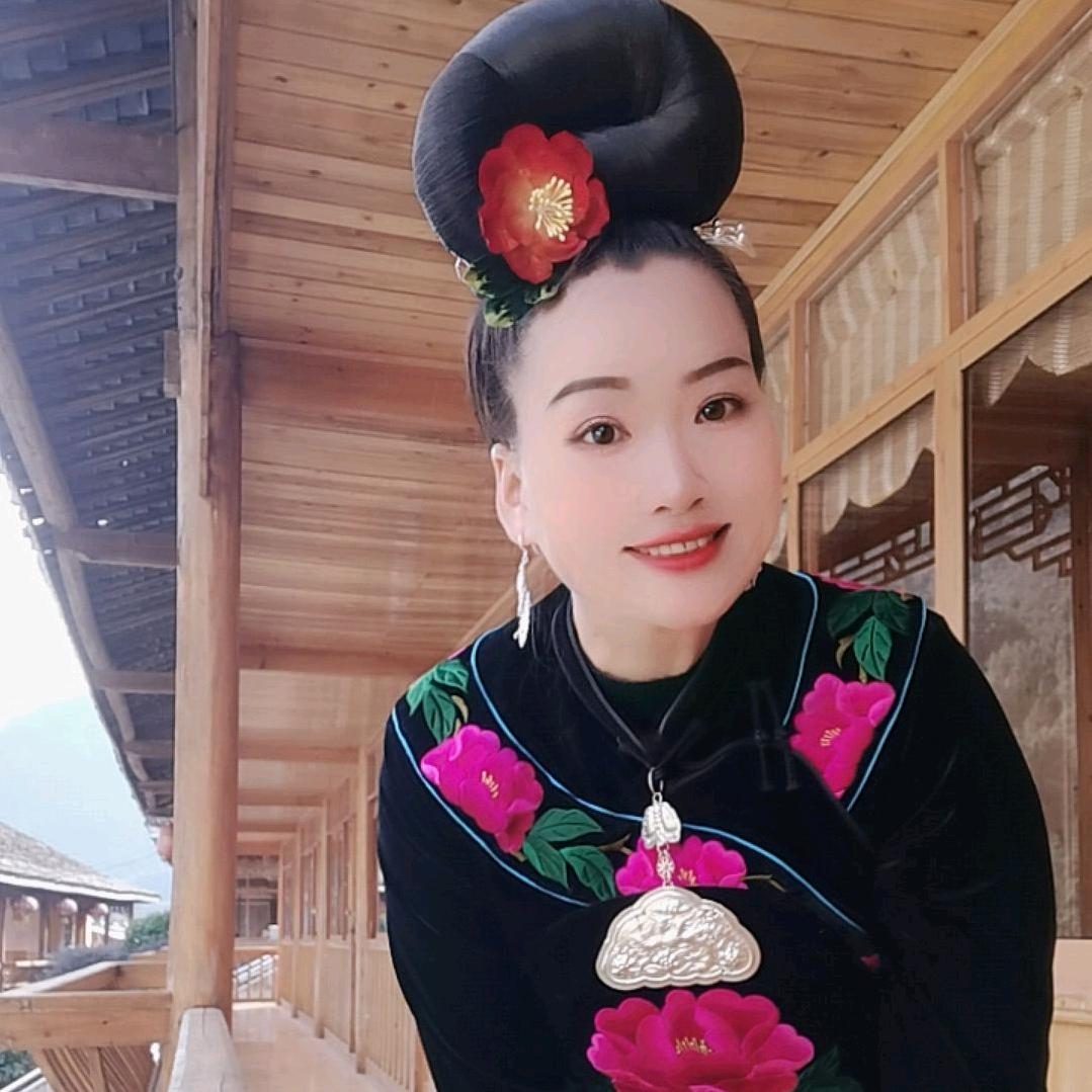 ღ᭄এ爱笑的苗姑娘ღ᭄এ ❤️🧚‍♀