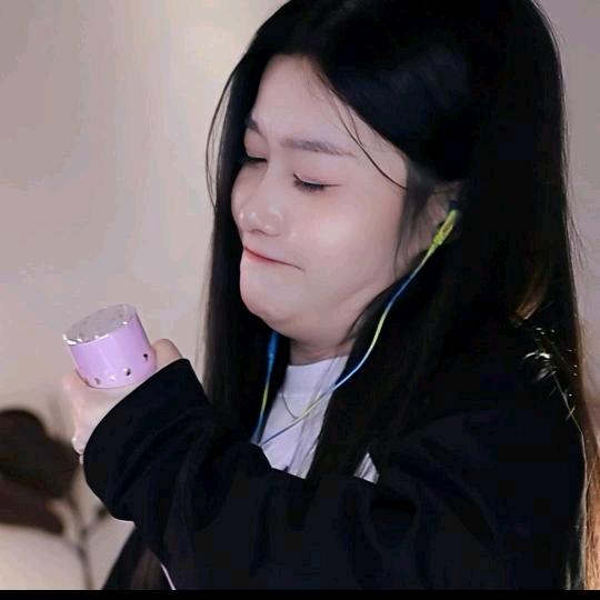 嘟嘟²⁰⁸⁶🪁