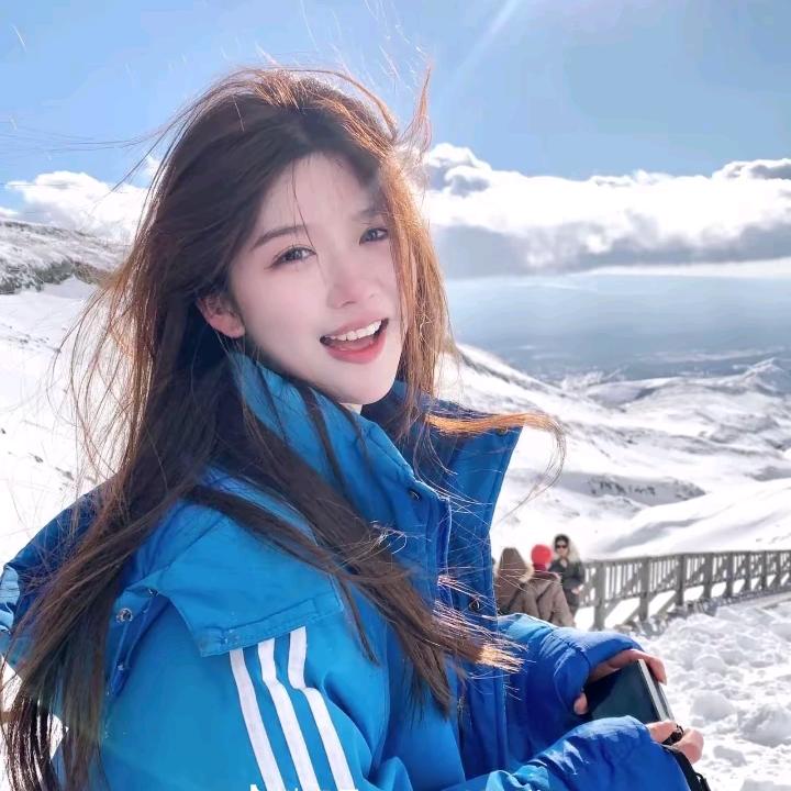 悲伤小肥羊⑉꒦ິ^꒦ິ⑉