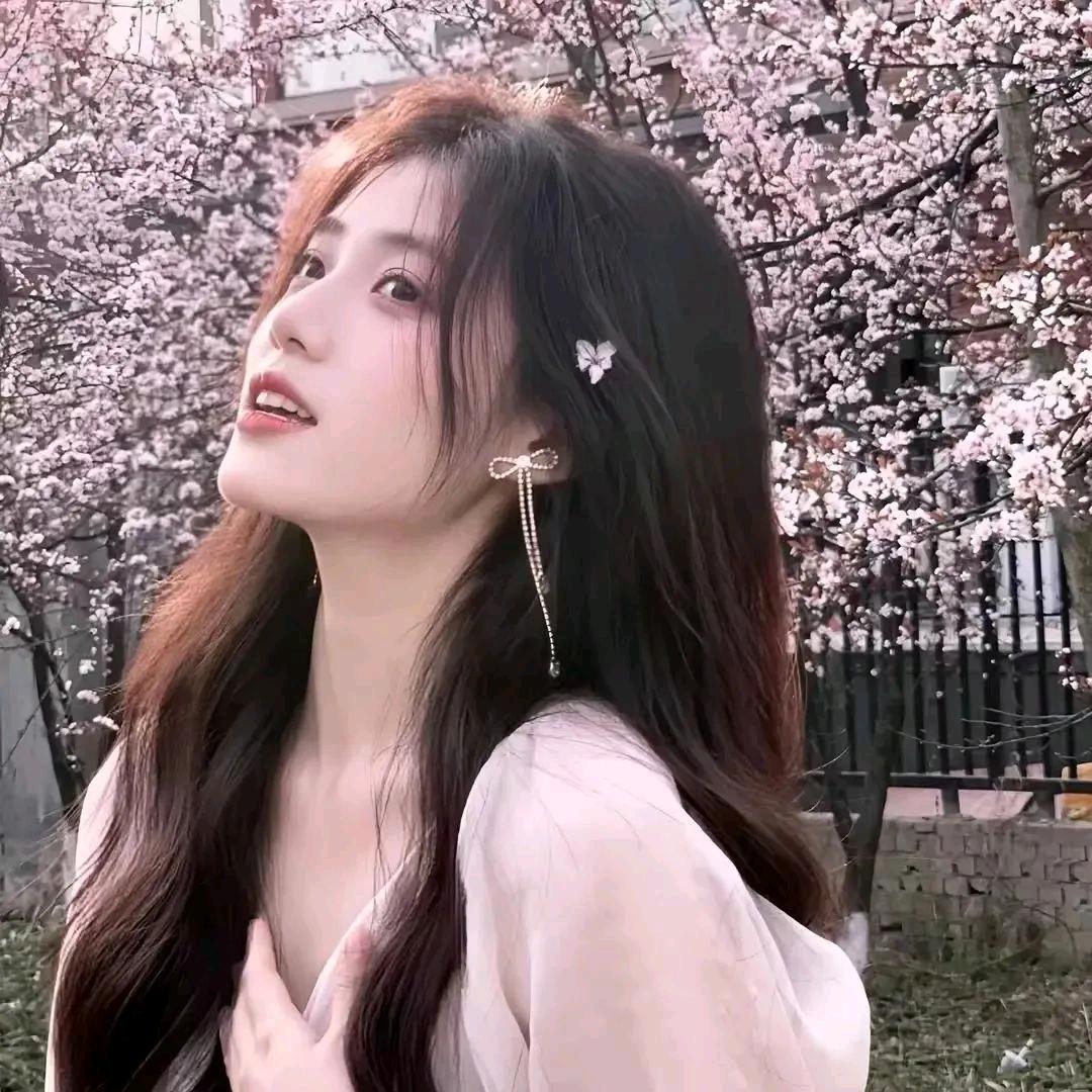 默默🎤首播早上6点10分