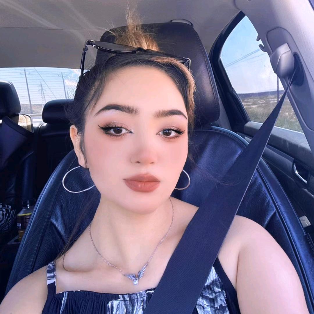 阿依法尔_妈咪👨‍👩‍👧