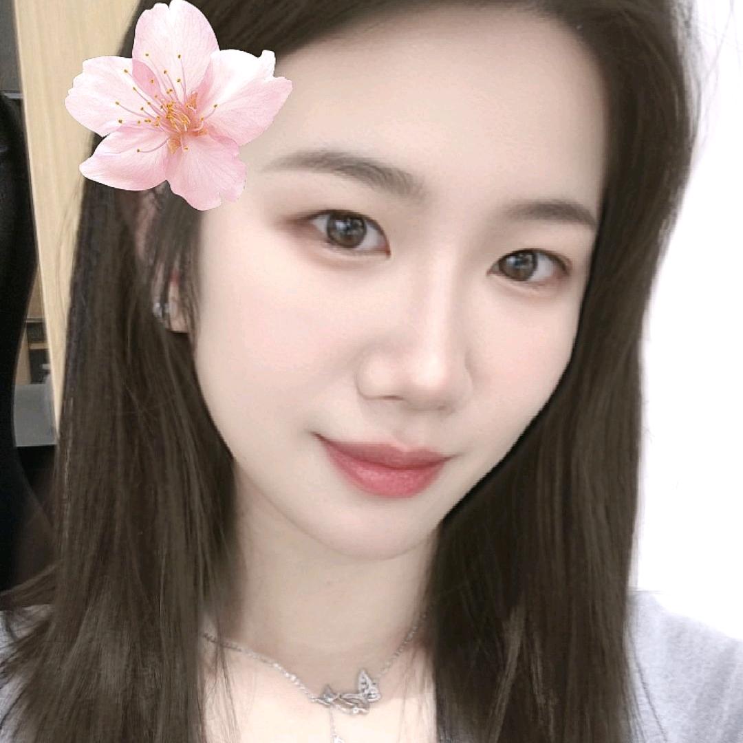 明明姐🌸