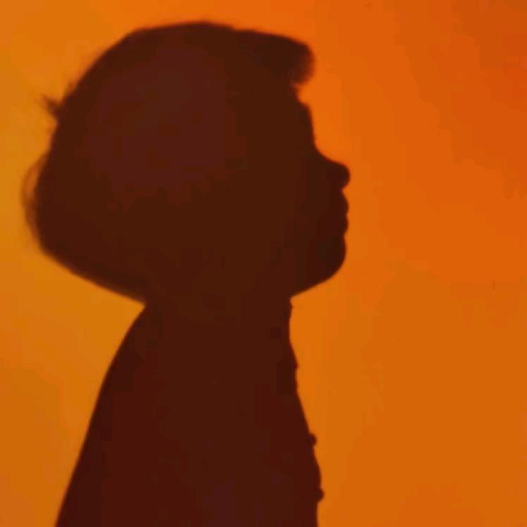 。半根烟/烫心丶