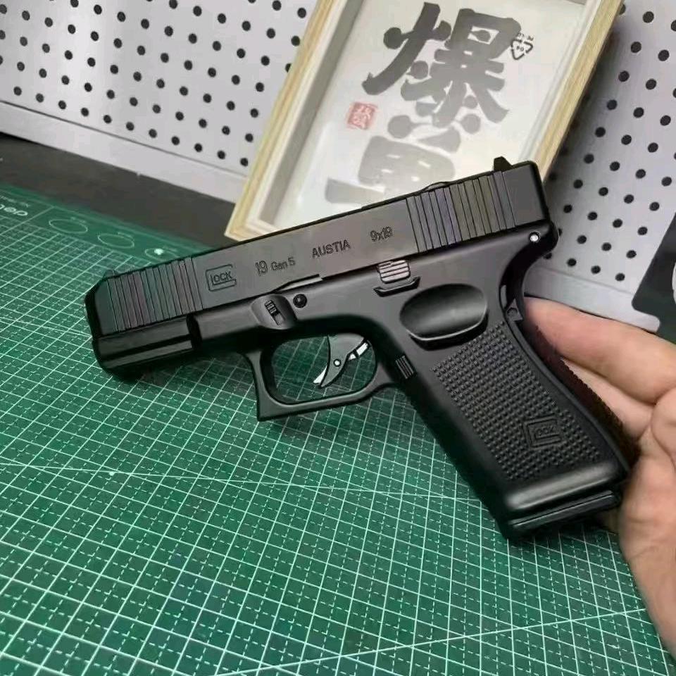 潮玩玩具
