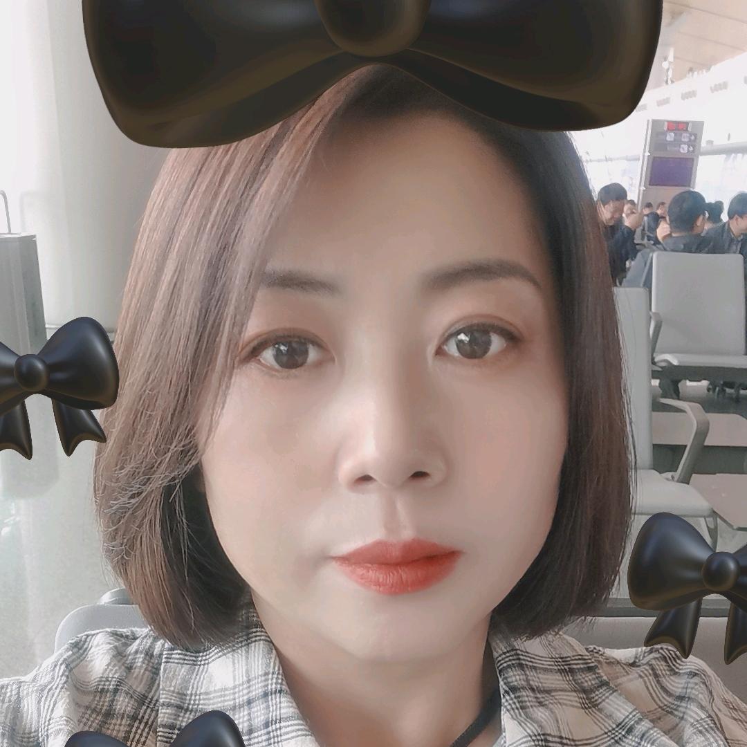 子巸姐🍒 鄂尔多斯卖窗帘壁布