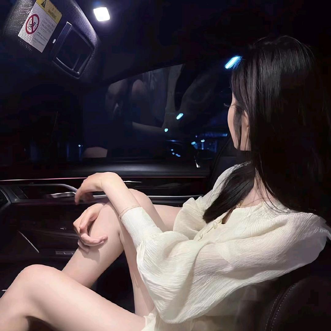 何羽汐