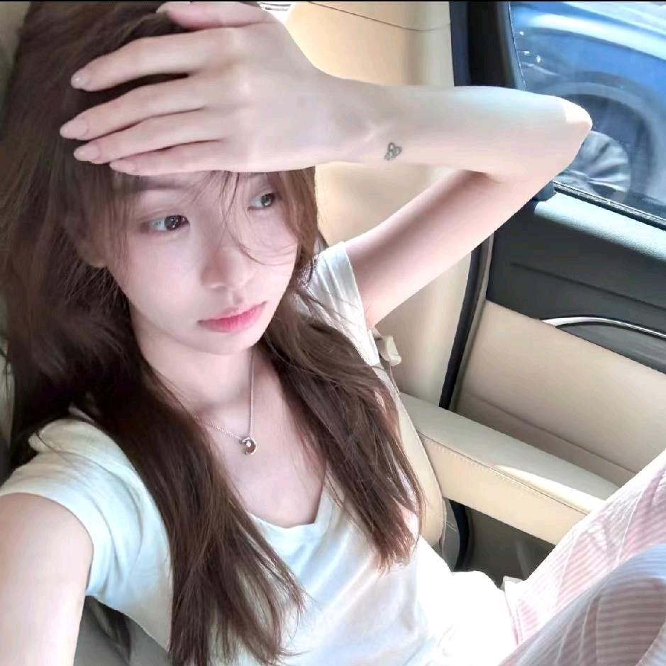 小嘉呀呀呀