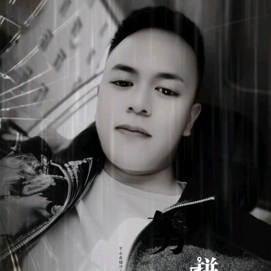 小 林