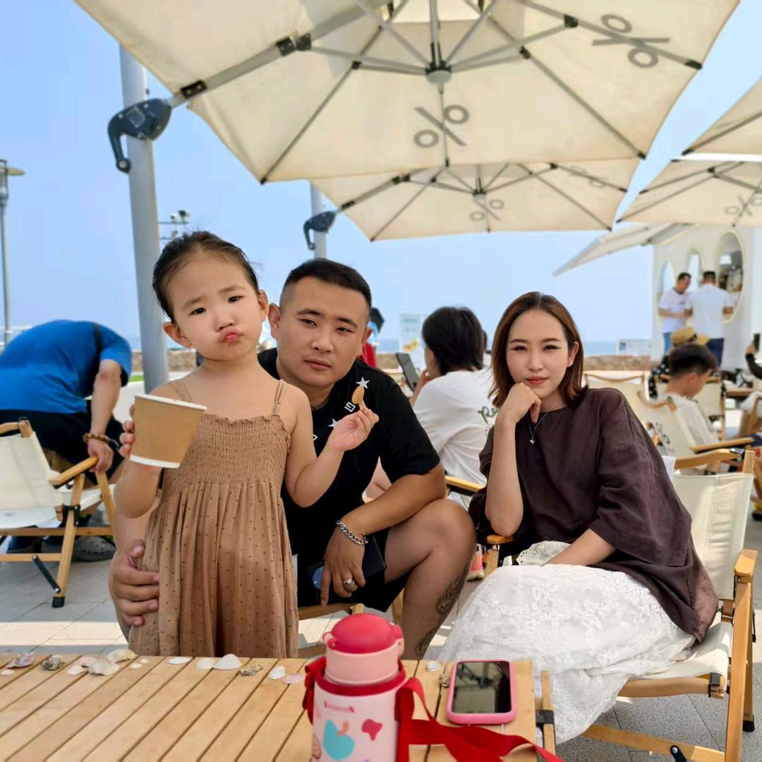 几点了还不吃饭☄️