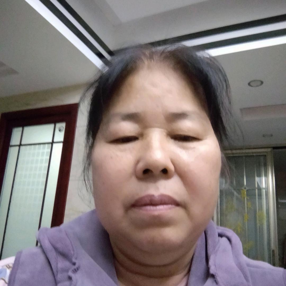 珍珍姐，下午两点半开播