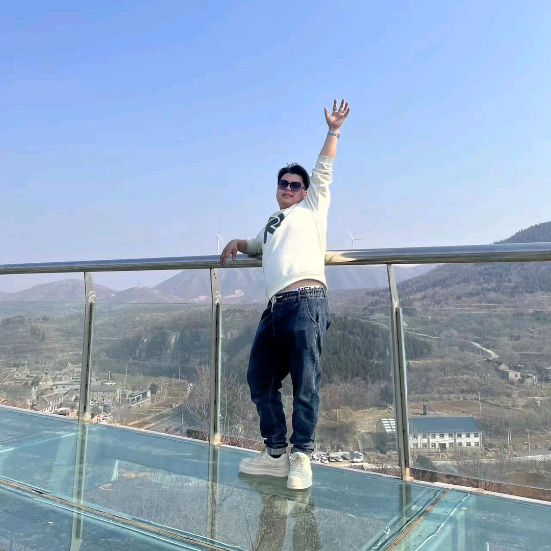 龙龙