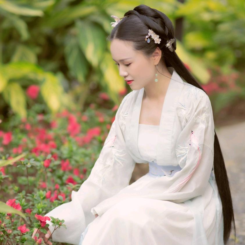 @妮儿