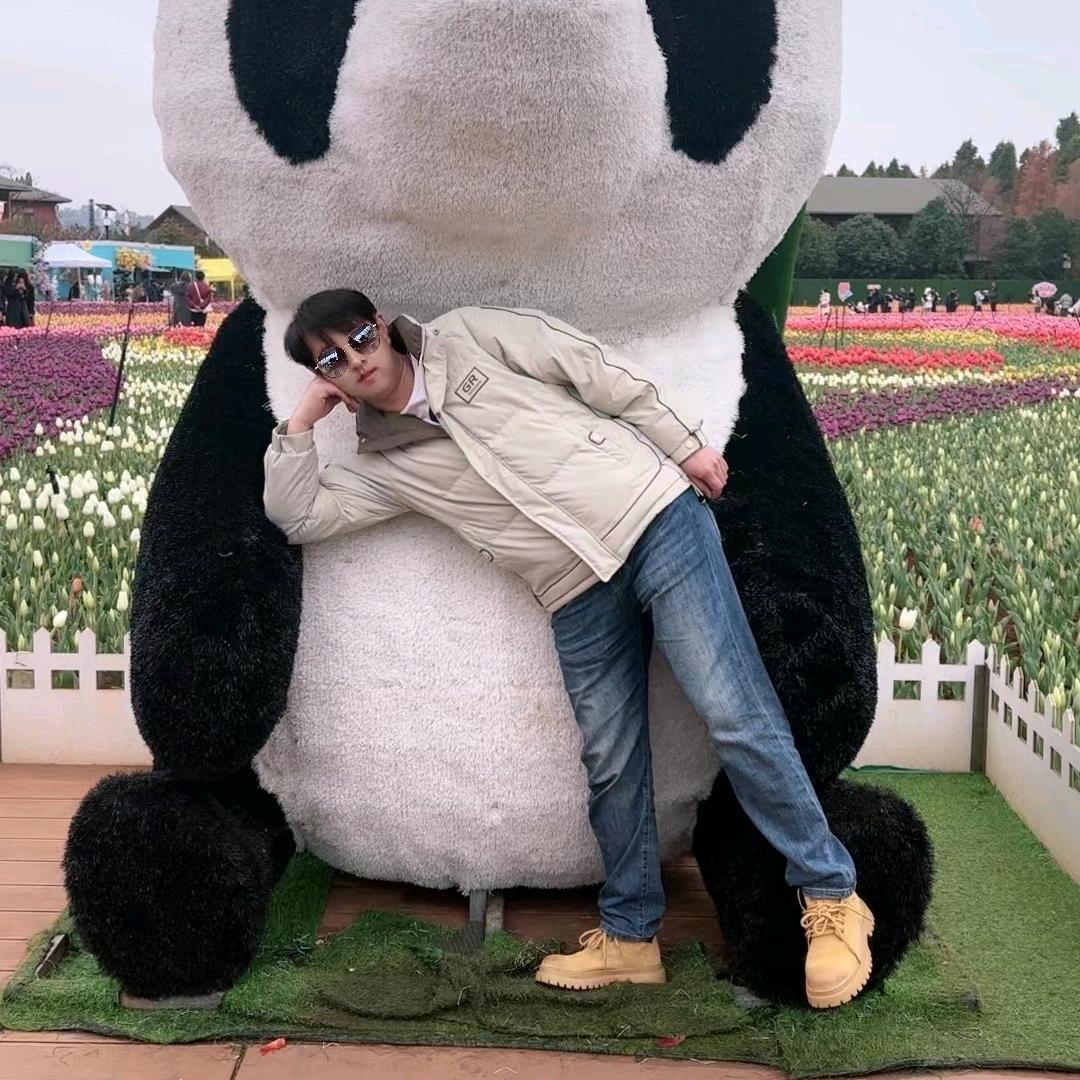 ℋღ᭄多财🍒多亿💞: ღ᭄💘