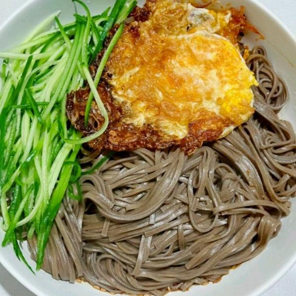三只小猪