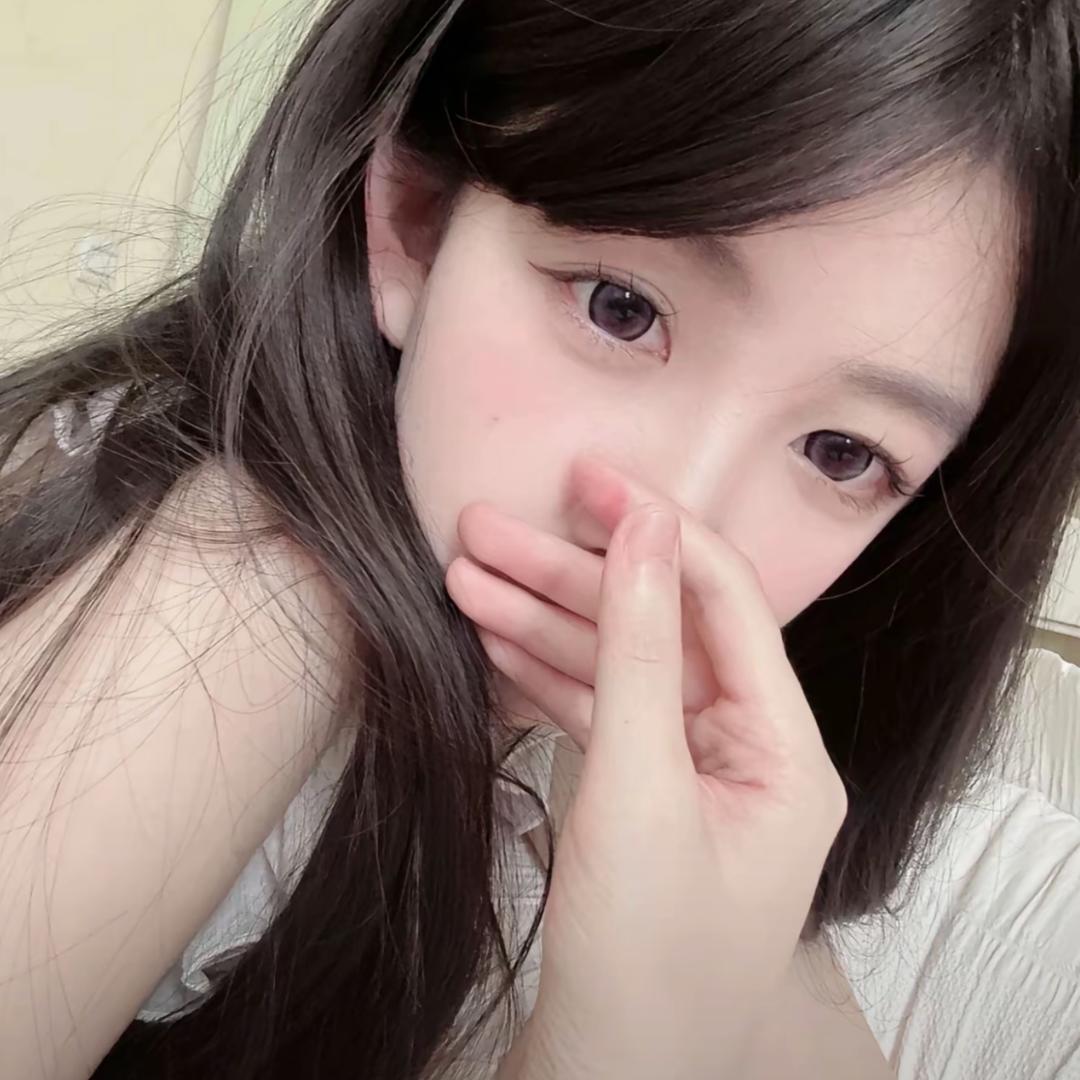 六月末^