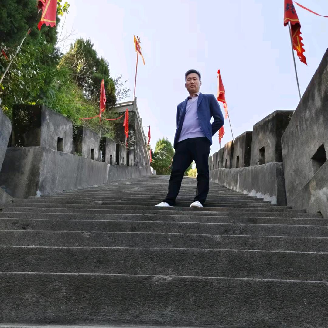 搬砖小哥