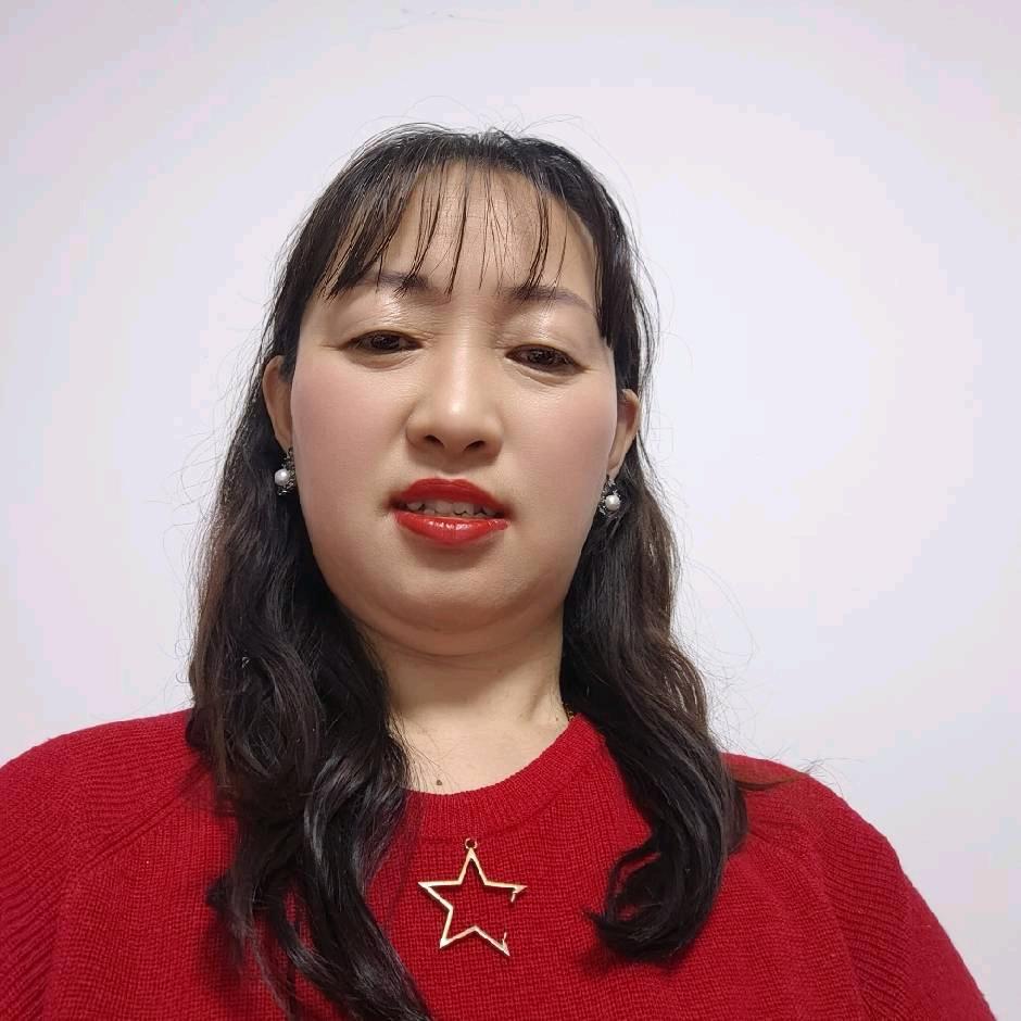 荣姐爱唱歌🌹