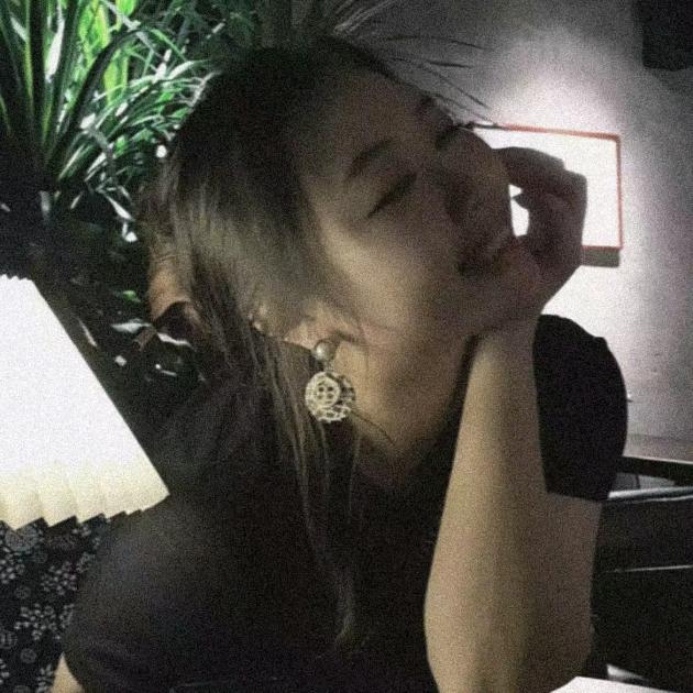 袁雪🌻🌻🌻🌻