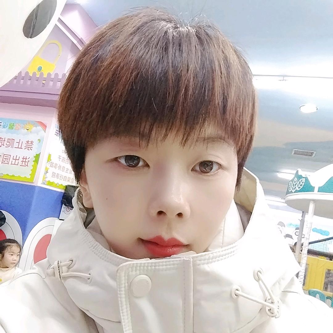 苗苗吖