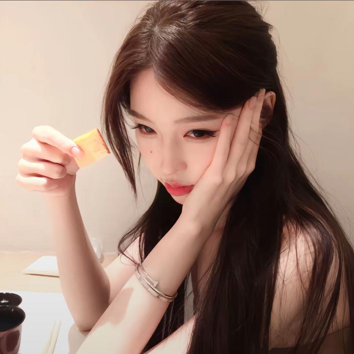 小楠･֊･꧞