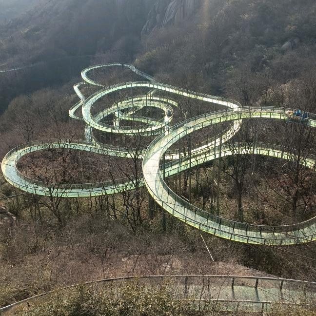 嵖岈山天空漂流