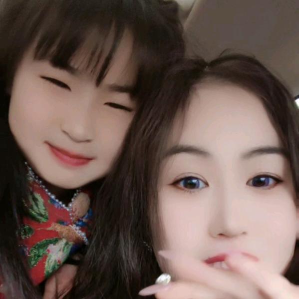 诗涵，嘉琪