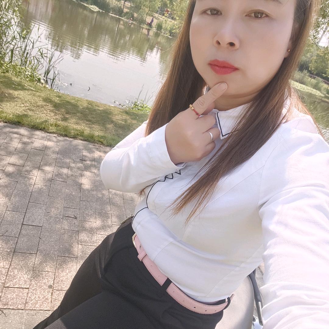 心中有苦向谁说？😂😂😂👫