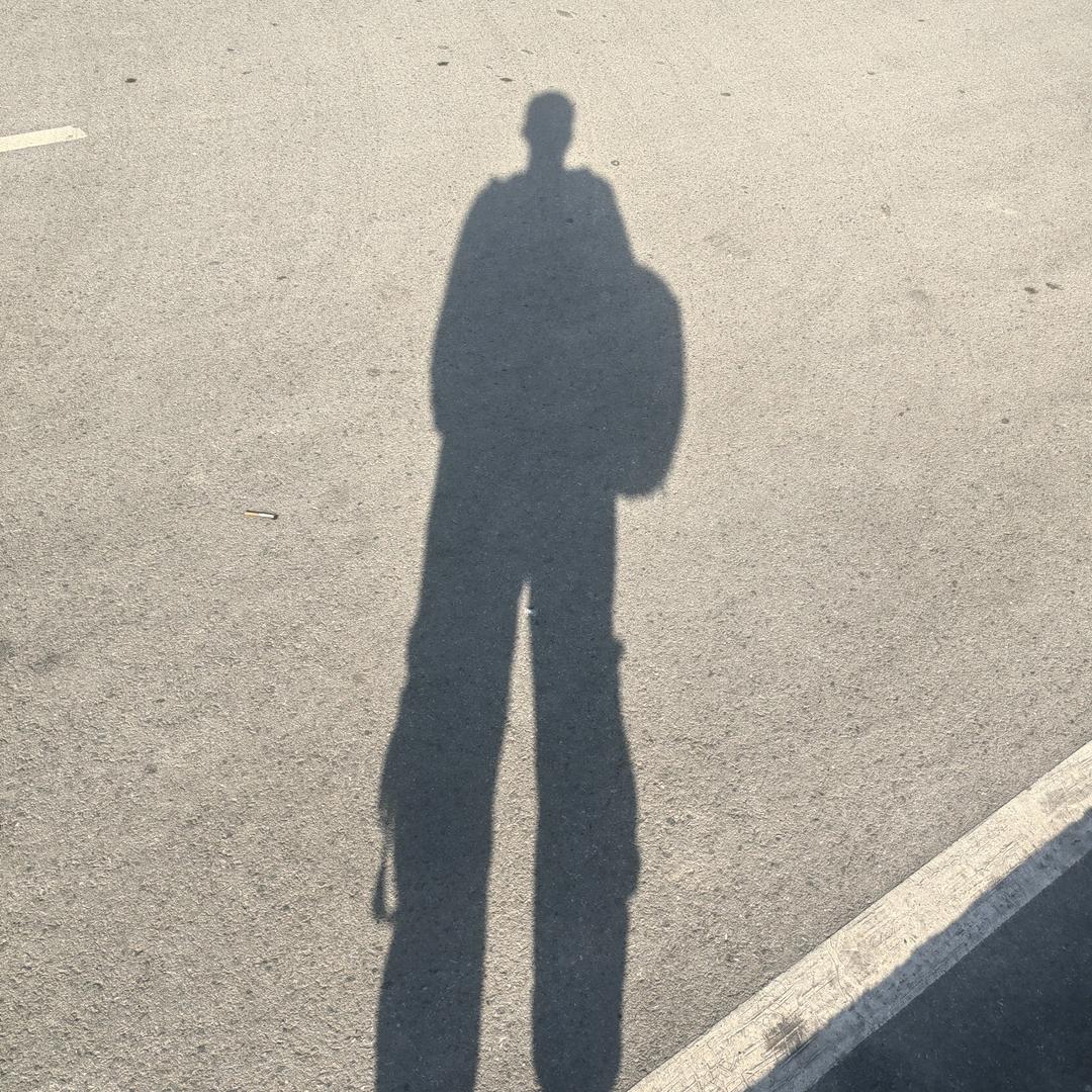 收手机的小李