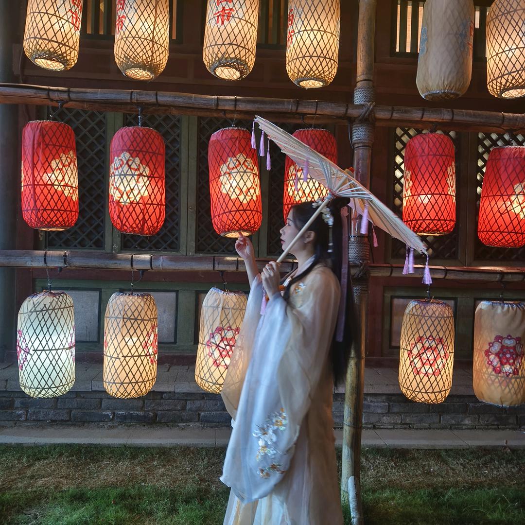 紫金城卖房芳姐（请勿连赞）