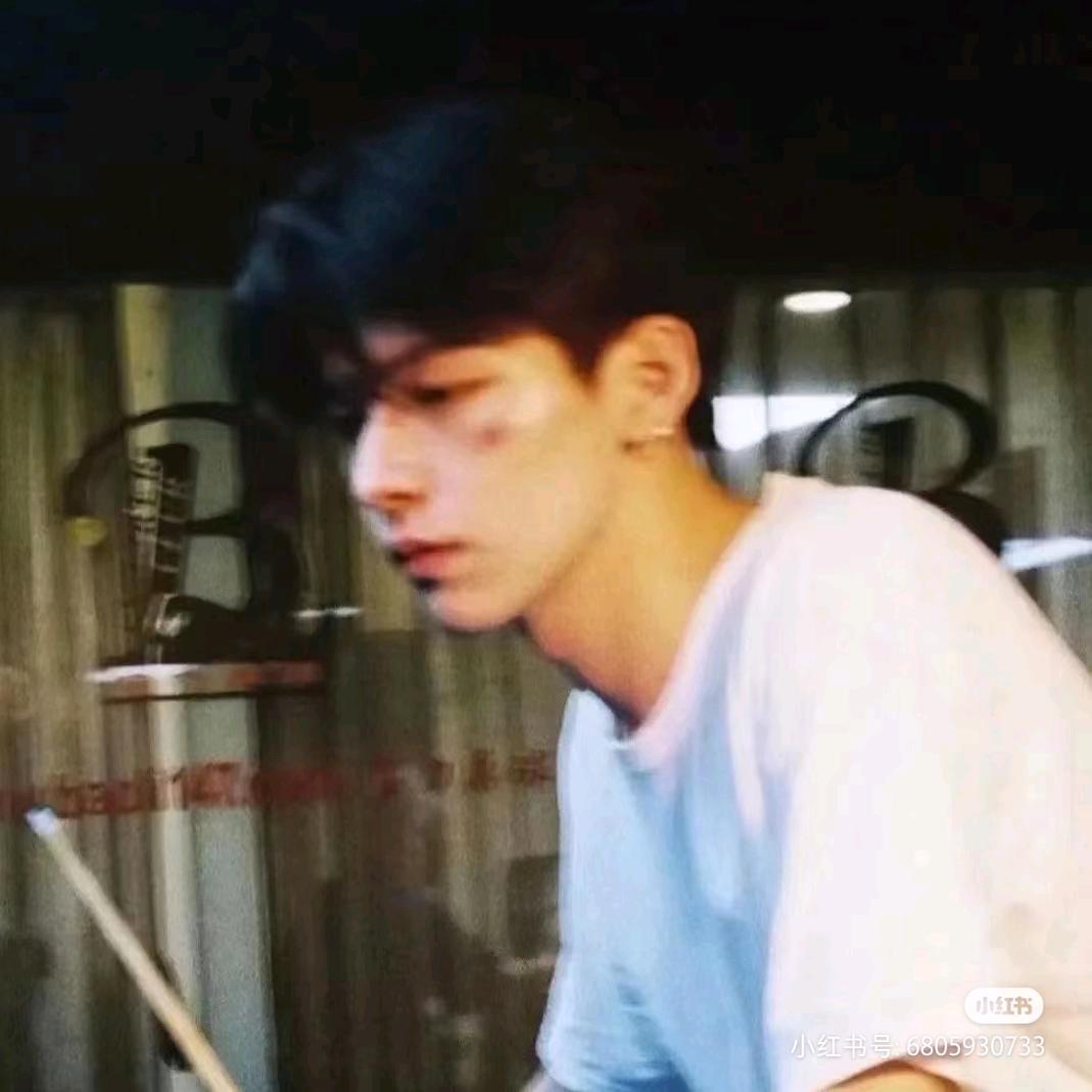 -云边.