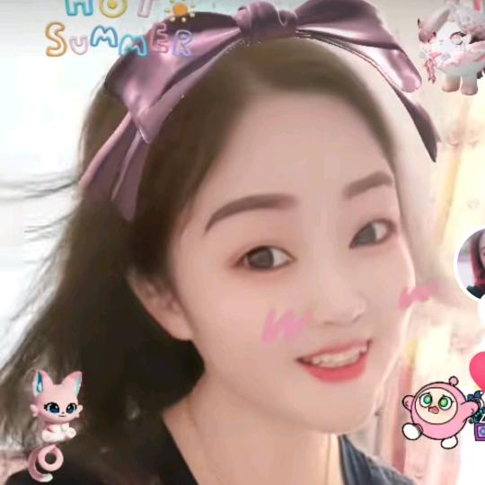 小红（小红爱唱歌）