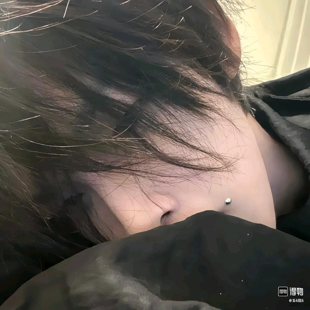 (๑><๑）