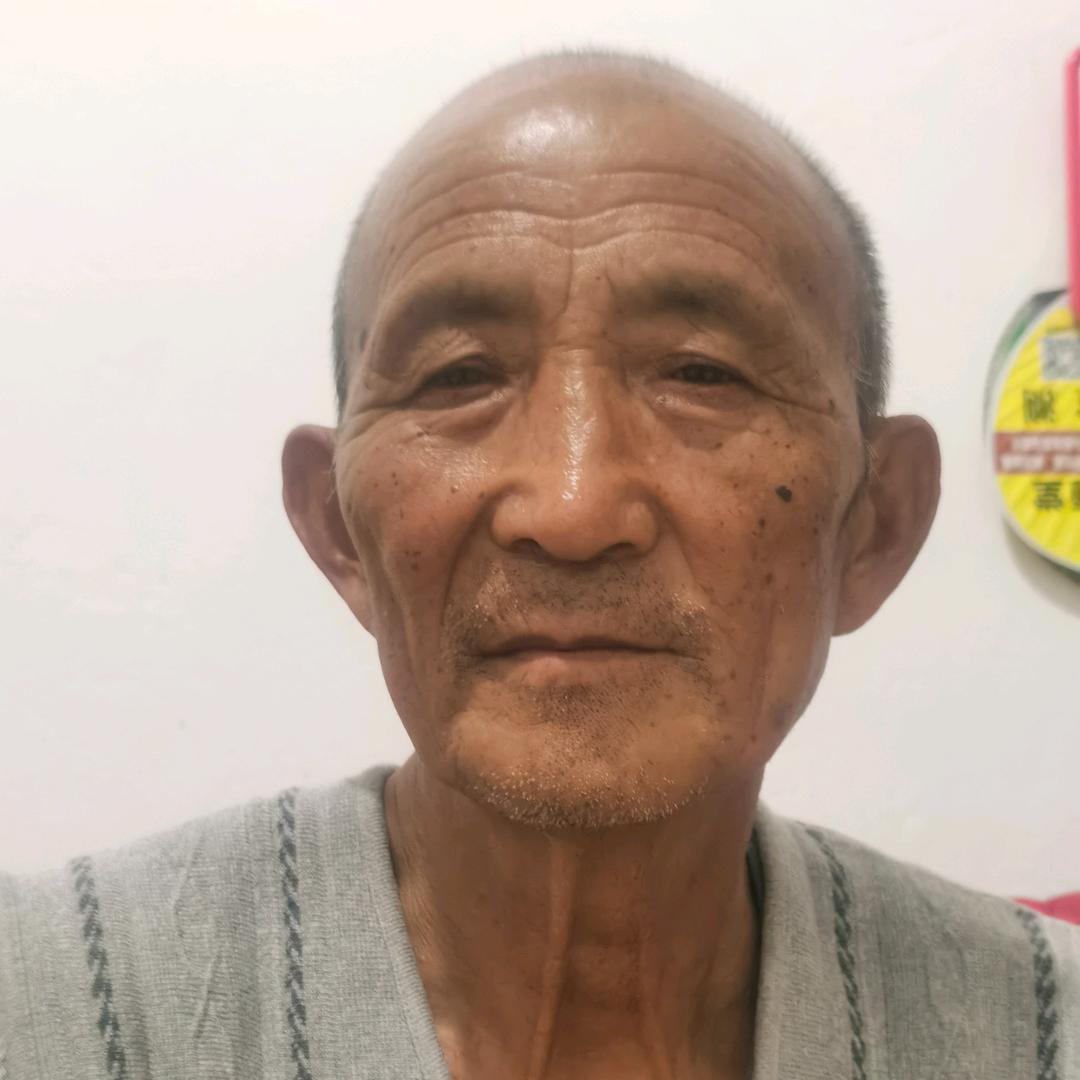 晨╭( ′• o •′ )