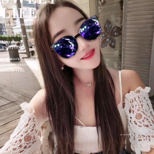 烈焰红唇👄