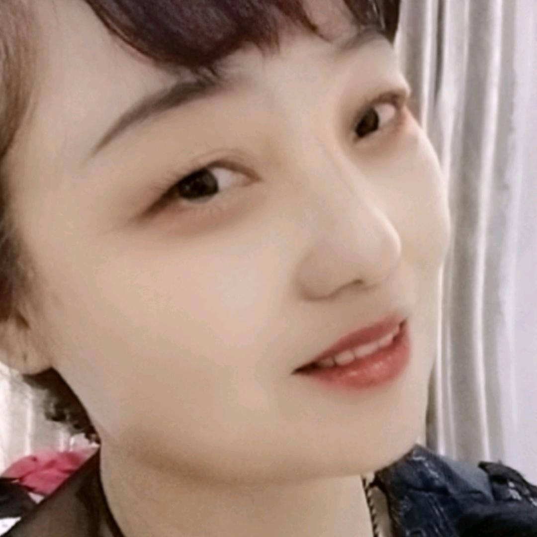 爱唱歌的小姐姐