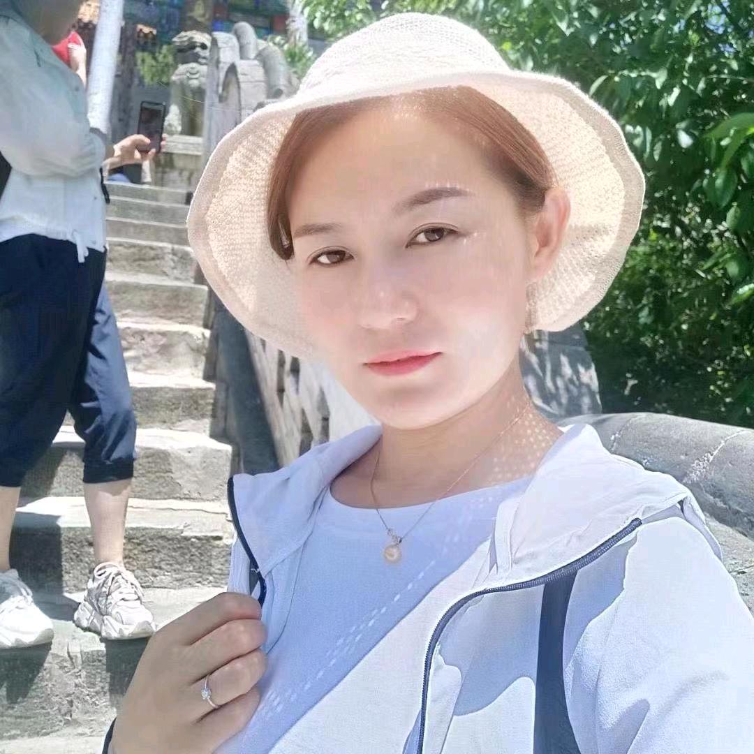 彩彩