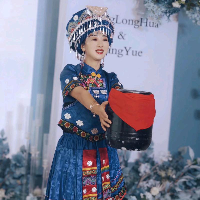 明丽姐婚庆演出