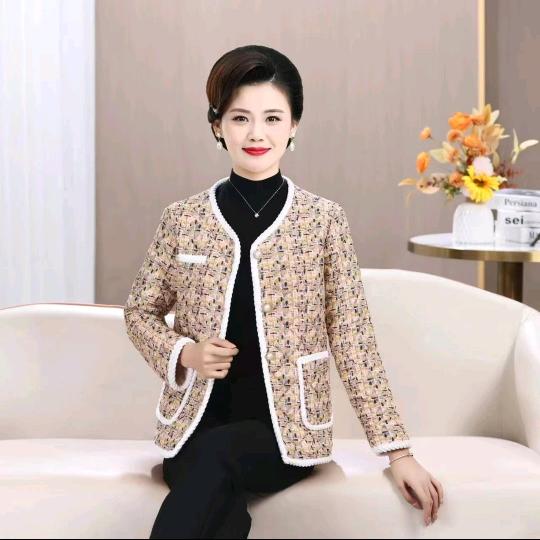 穿越过来卖裤子