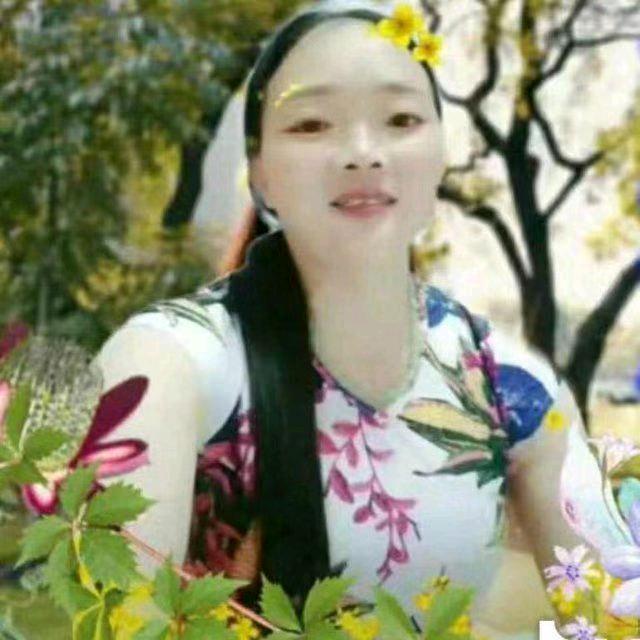 重庆三妹 ：爱唱山歌 早上十点一十开播