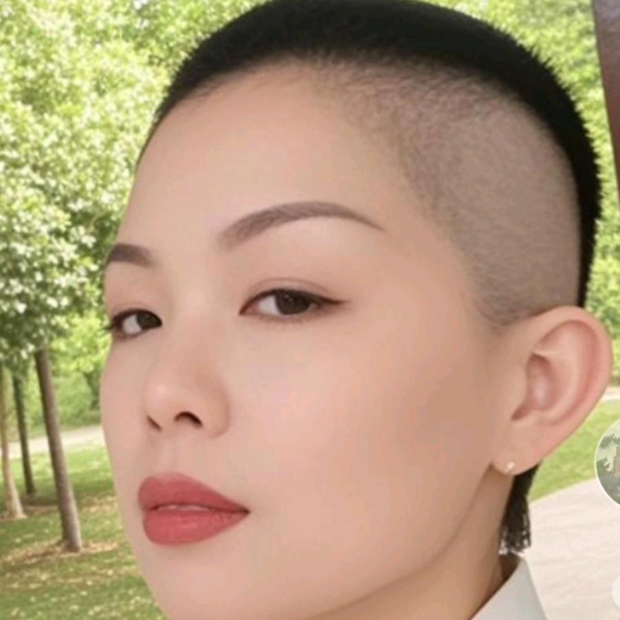 渔七爷家的大姐