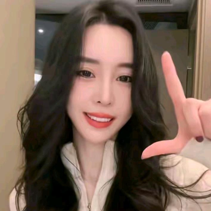 菠萝宝宝Yuna(私服精选)