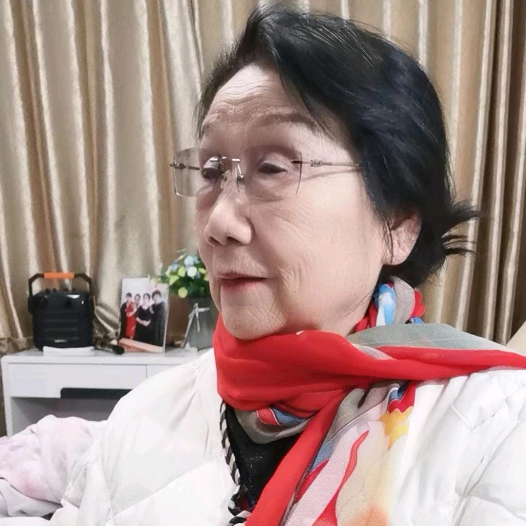 陈素英(戏曲人生)（谢绝连赞）